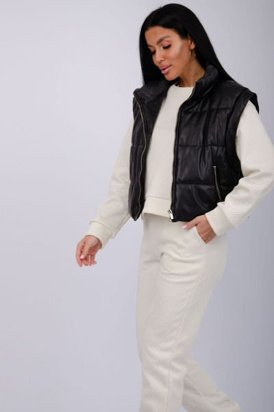 d8118ca8-f74c-4d02-97e9-bd2b24c1e6d5