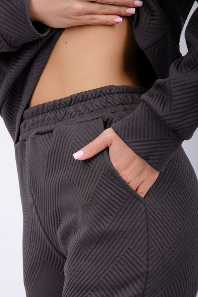 e204f5b7-3701-44bc-805e-548b8b12bc39